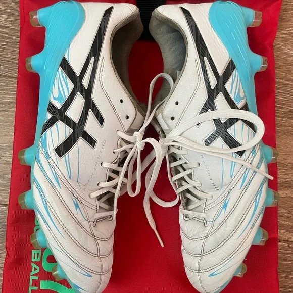 asics soccer cleats